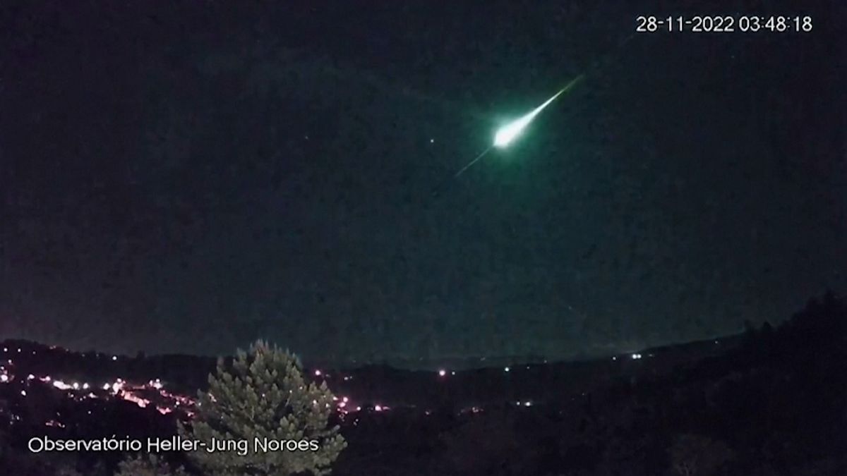 Jasný meteor ozářil nebe nad jižní Brazílií